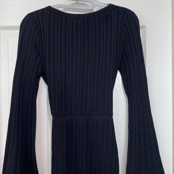 Cushnie Knit Mini Dress With Flare Sleeves and Black Size Small - Picture 10 of 13